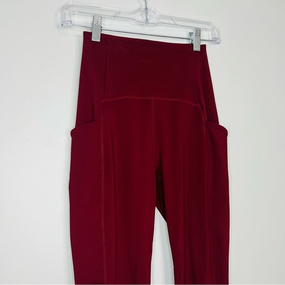 Beyond Yoga PowerBeyond Strive High Waist Pocket Midi Leggings size small - Picture 3 of 8